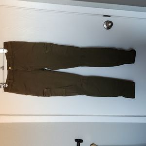Amisu size 36 Military Green cargo Skinny pants
